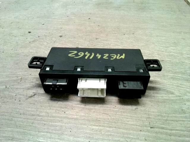 bontott BMW 5 E39 Jobb első Ajtó Vezérlőegység