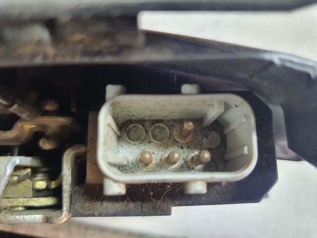 bontott BMW 5 E39 Jobb első Ajtózár