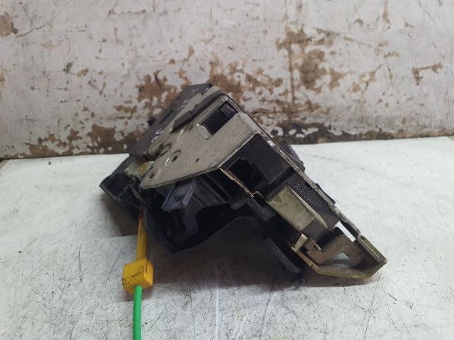 bontott BMW 5 E39 Jobb első Ajtózár