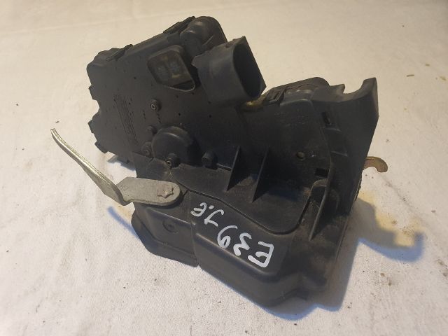 bontott BMW 5 E39 Jobb első Ajtózár