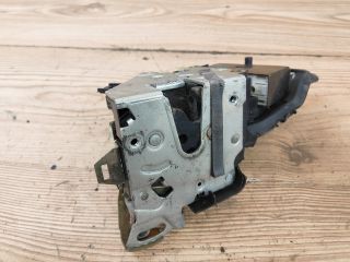 bontott BMW 5 E39 Jobb első Ajtózár