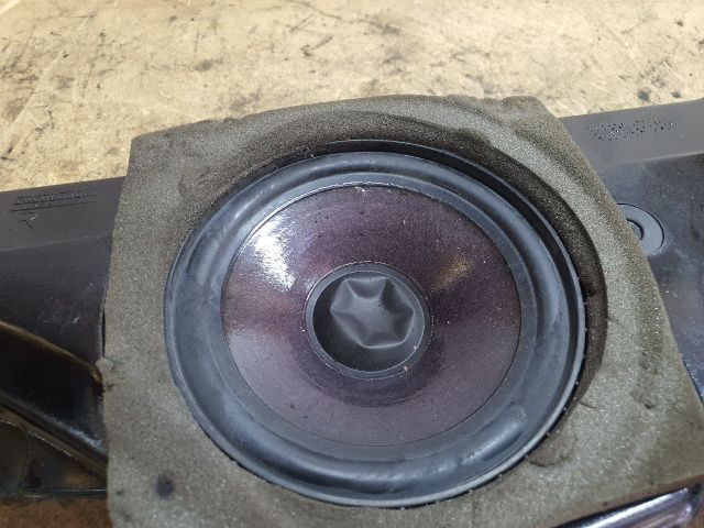 bontott BMW 5 E39 Jobb első Hangszóró