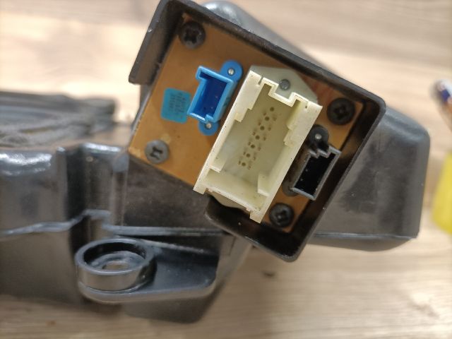 bontott BMW 5 E39 Jobb első Hangszóró