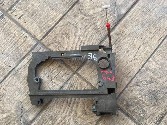 bontott BMW 5 E39 Jobb első Külső Kilincsfészek