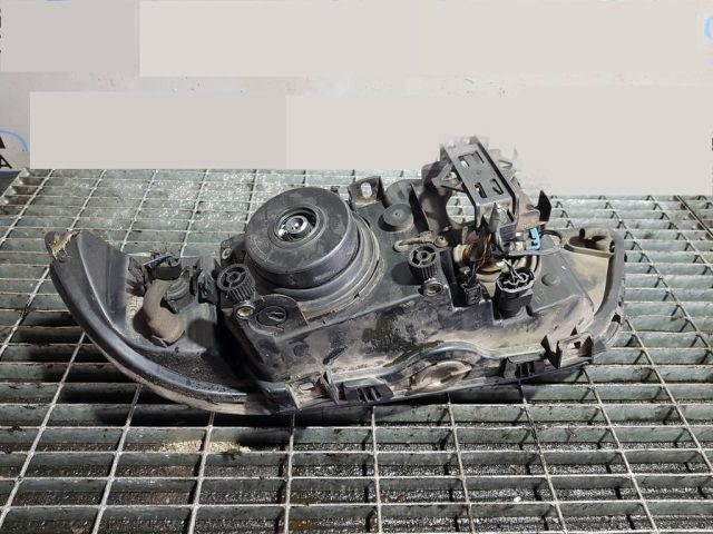 bontott BMW 5 E39 Jobb Fényszóró