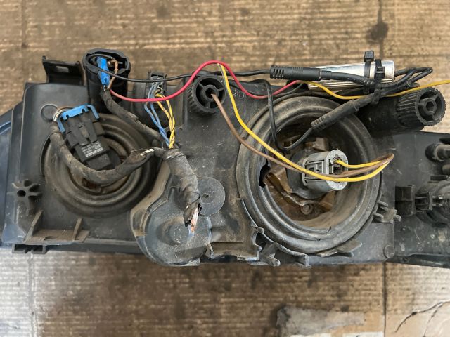 bontott BMW 5 E39 Jobb Fényszóró