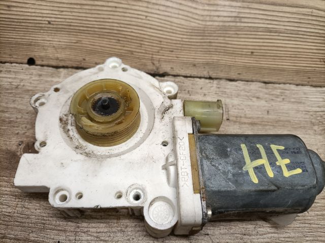 bontott BMW 5 E39 Jobb hátsó Ablakemelő Motor