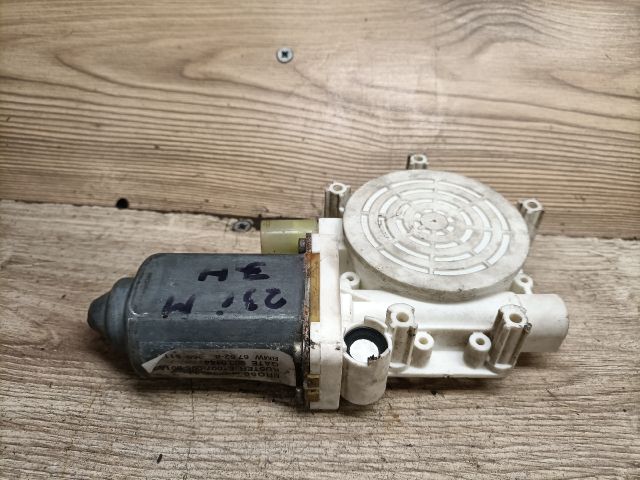 bontott BMW 5 E39 Jobb hátsó Ablakemelő Motor