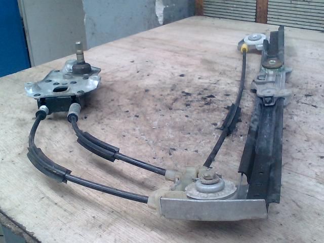 bontott BMW 5 E39 Jobb hátsó Ablakemelő Szerkezet (Mechanikus)