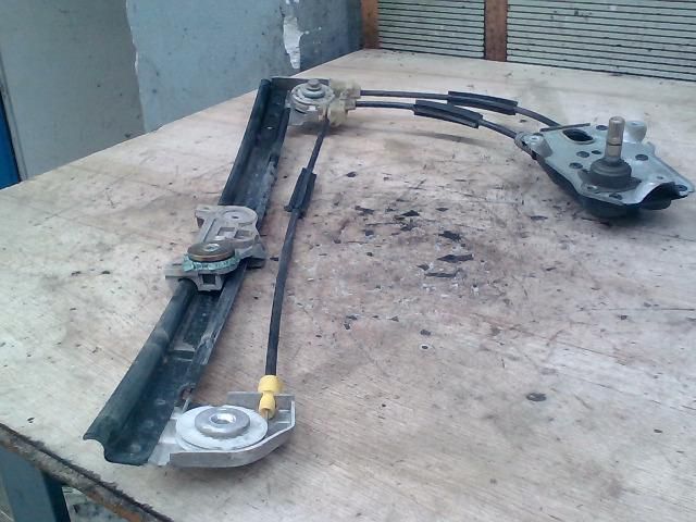 bontott BMW 5 E39 Jobb hátsó Ablakemelő Szerkezet (Mechanikus)