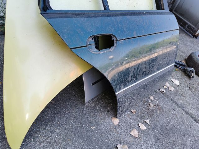 bontott BMW 5 E39 Jobb hátsó Ajtó (Üres lemez)