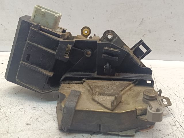 bontott BMW 5 E39 Jobb hátsó Ajtózár