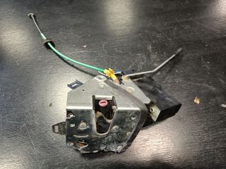 bontott BMW 5 E39 Jobb hátsó Ajtózár