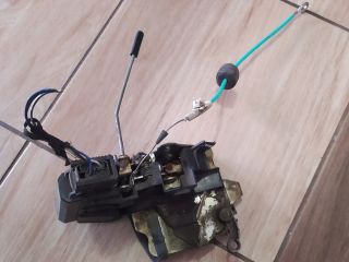 bontott BMW 5 E39 Jobb hátsó Ajtózár