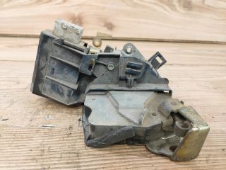 bontott BMW 5 E39 Jobb hátsó Ajtózár