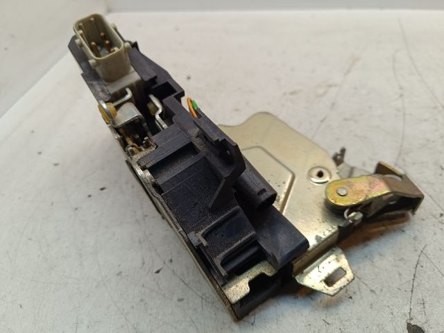 bontott BMW 5 E39 Jobb hátsó Ajtózár