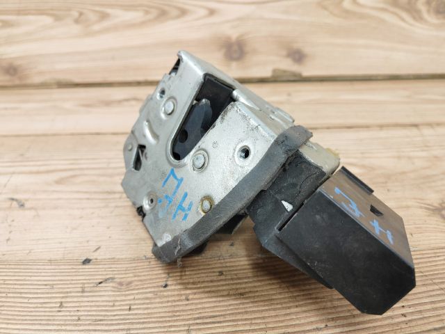 bontott BMW 5 E39 Jobb hátsó Ajtózár