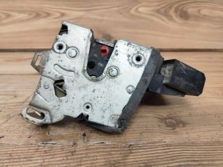 bontott BMW 5 E39 Jobb hátsó Ajtózár