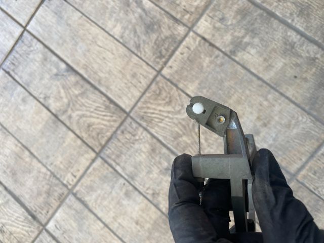 bontott BMW 5 E39 Jobb hátsó Külső Kilincsfészek