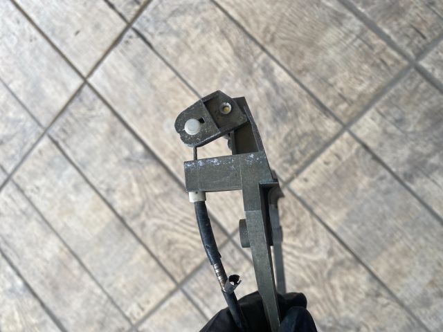 bontott BMW 5 E39 Jobb hátsó Külső Kilincsfészek