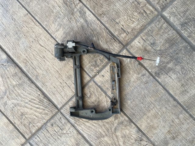 bontott BMW 5 E39 Jobb hátsó Külső Kilincsfészek