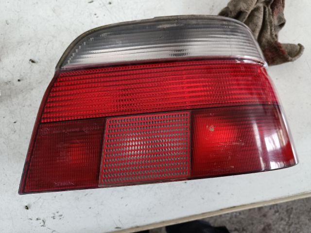 bontott BMW 5 E39 Jobb Hátsó Lámpa