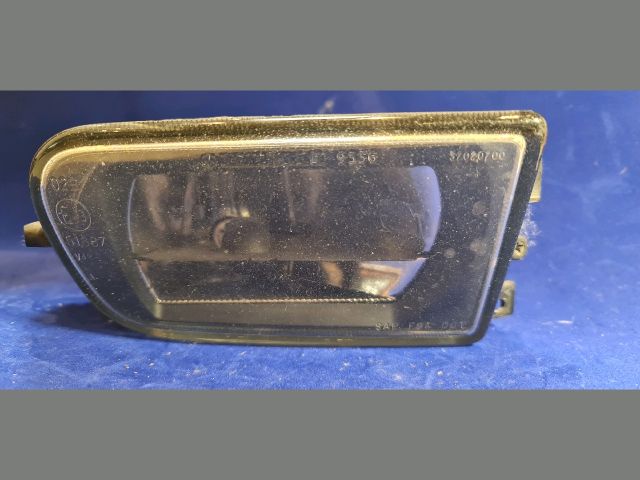 bontott BMW 5 E39 Jobb Ködfényszóró