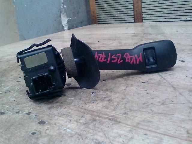 bontott BMW 5 E39 Jobb Kormánykapcsoló Ablaktörlő