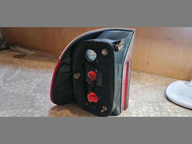 bontott BMW 5 E39 Jobb Külső Hátsó Lámpa