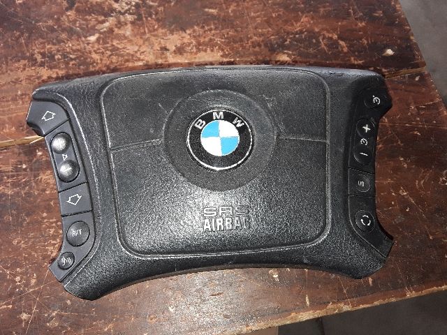 bontott BMW 5 E39 Kormánylégzsák
