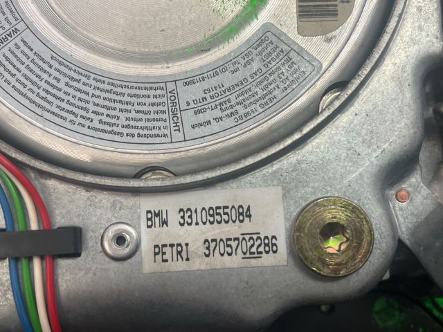 bontott BMW 5 E39 Kormánylégzsák