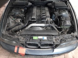 bontott BMW 5 E39 Kürt