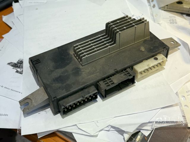 bontott BMW 5 E39 Lámpa Vezérlő