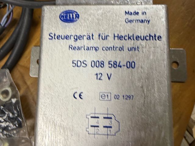 bontott BMW 5 E39 Lámpa Vezérlő