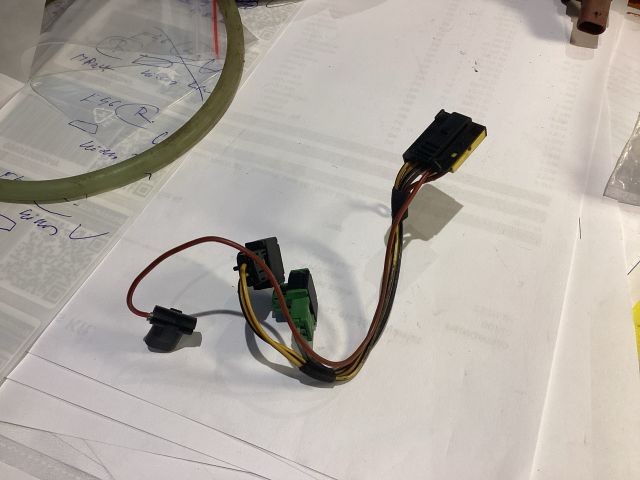 bontott BMW 5 E39 Légzsák Átvezető Szalagkábel