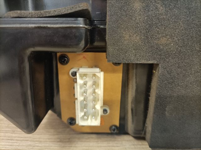 bontott BMW 5 E39 Mélynyomó Hangszóró