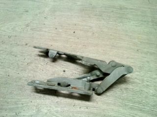 bontott BMW 5 E39 Motorháztető Bal Zsanér