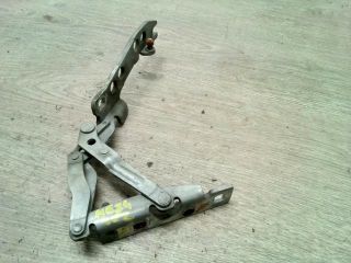 bontott BMW 5 E39 Motorháztető Bal Zsanér