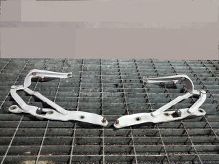 bontott BMW 5 E39 Motorháztető Zsanér Pár