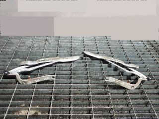 bontott BMW 5 E39 Motorháztető Zsanér Pár