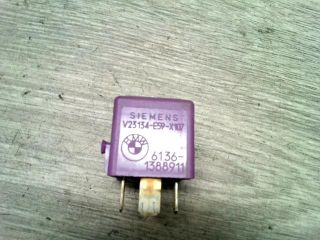 bontott BMW 5 E39 Relé