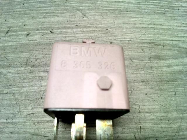 bontott BMW 5 E39 Relé