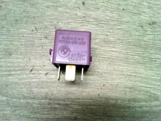 bontott BMW 5 E39 Relé