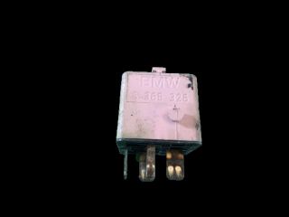 bontott BMW 5 E39 Relé