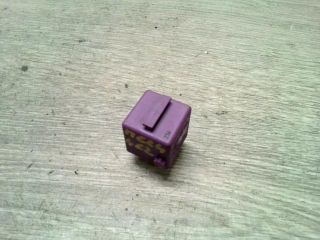 bontott BMW 5 E39 Relé