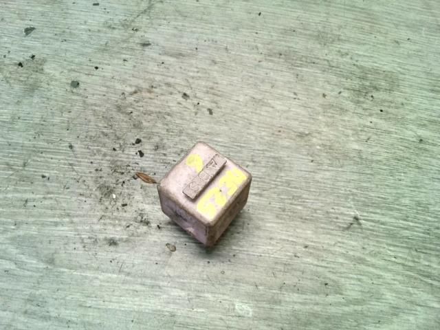 bontott BMW 5 E39 Relé