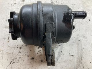 bontott BMW 5 E39 Szervóolaj Tartály