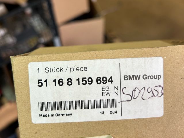 bontott BMW 5 E39 Szivargyújtó Aljzat