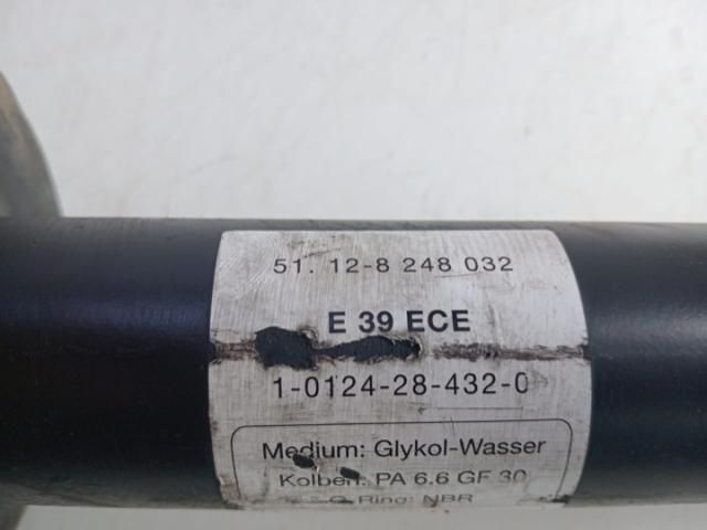 bontott BMW 5 E39 Tartó Bak