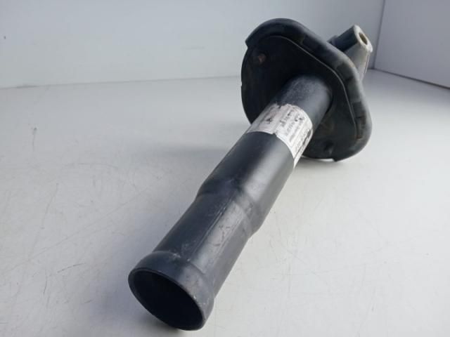 bontott BMW 5 E39 Tartó Bak